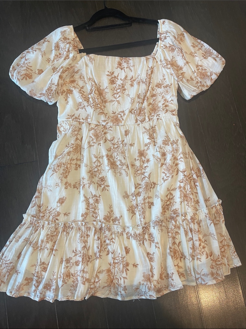 Cream Floral Puff-Sleeve Dress
